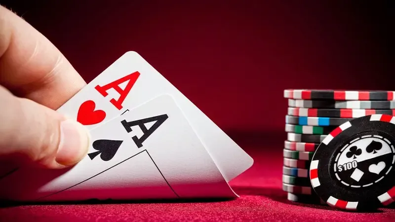 Lựa chọn nhiều cách chơi poker gian lận chính đáng
